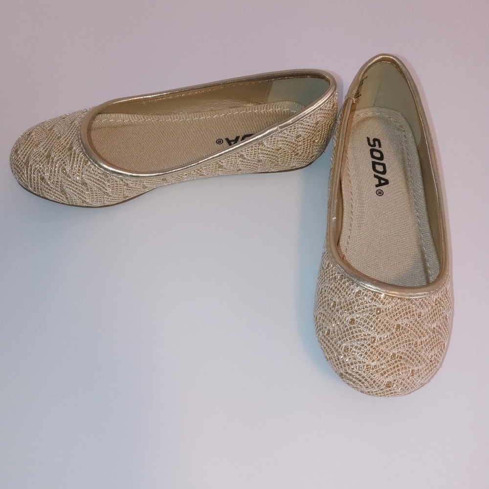 SODA shoes size 12M